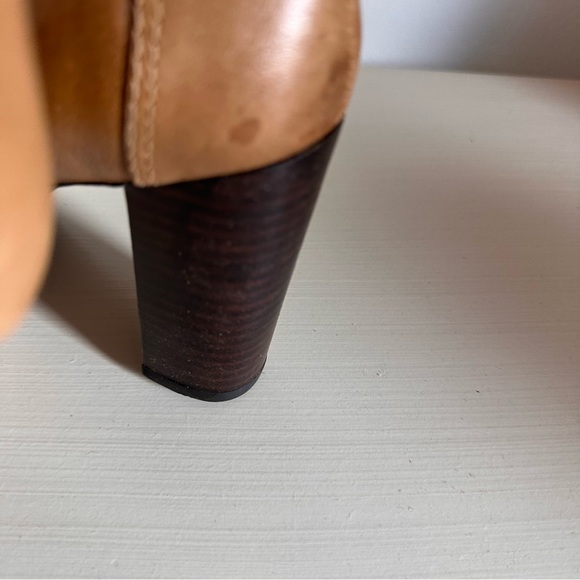 Vintage DKNY Tan heels with buckle , Mary Jane - Picture 7 of 7